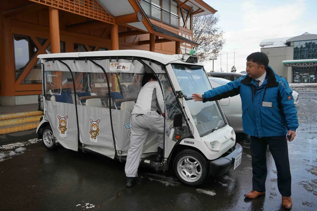 自動運転サービス車両「こあにカー」